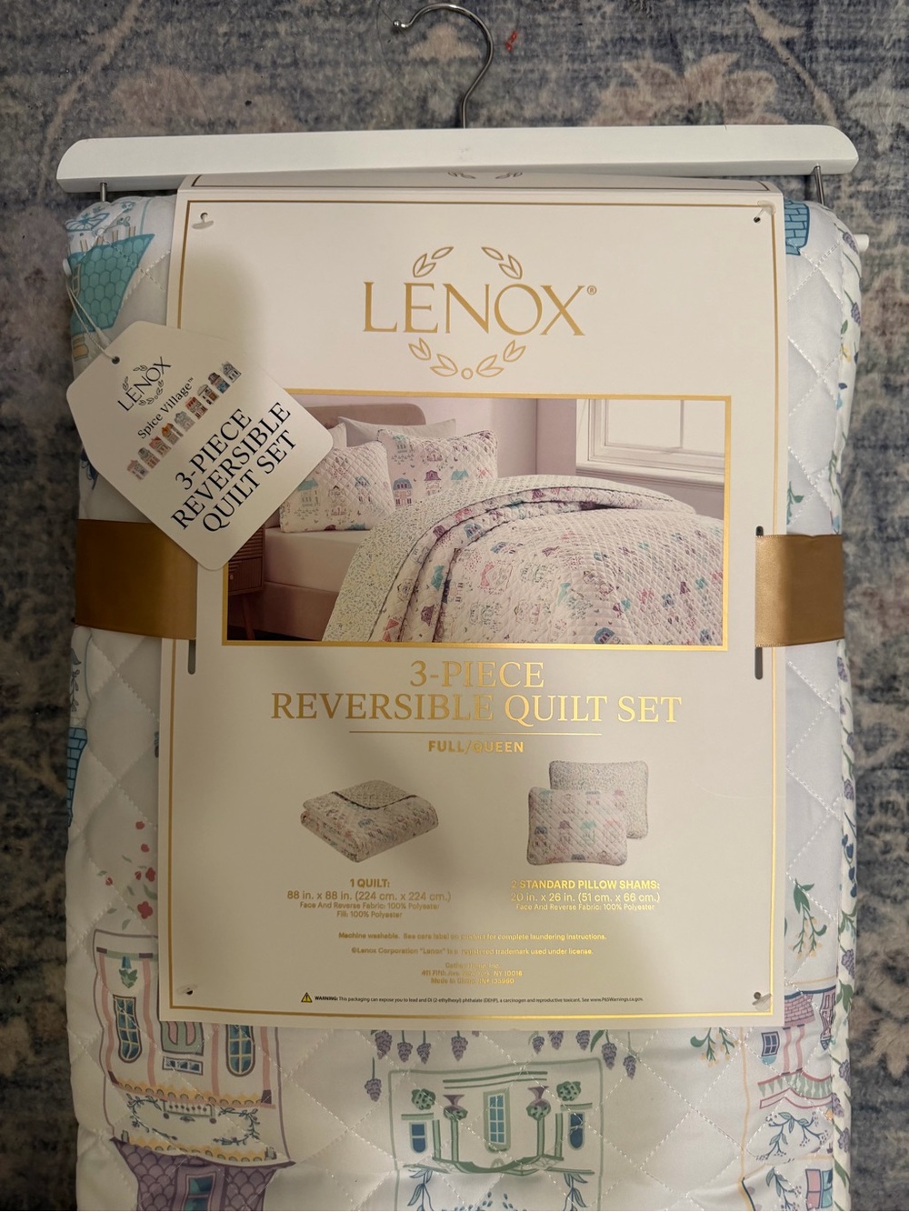 Lenox Full/Queen Reversible Quilt Set in White with Pastel Accents